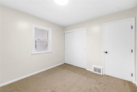 324 Lynn Drive Cuyahoga Falls OH 44221