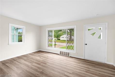 324 Lynn Drive Cuyahoga Falls OH 44221