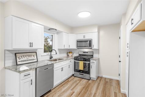 324 Lynn Drive Cuyahoga Falls OH 44221