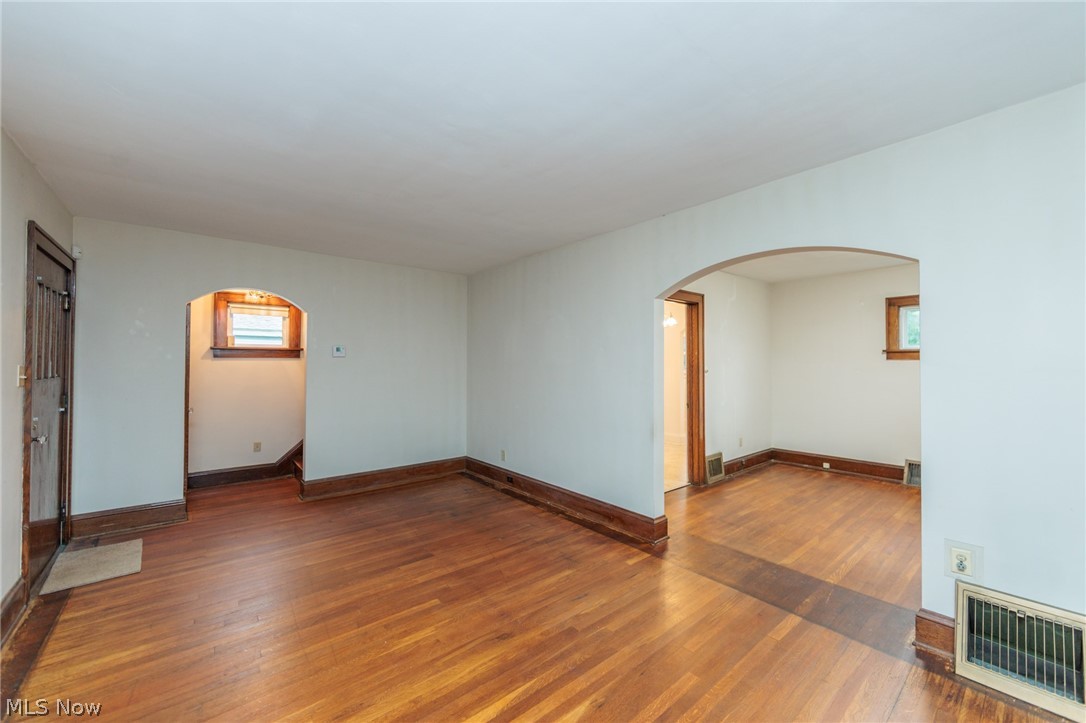 983 Dan Street Akron OH 44310