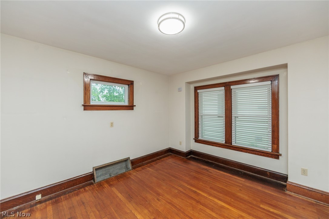 983 Dan Street Akron OH 44310