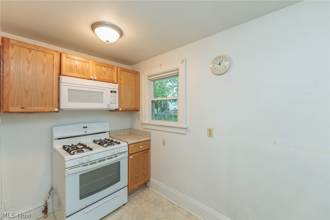 983 Dan Street Akron OH 44310