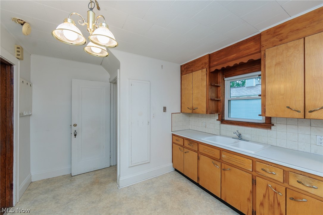 983 Dan Street Akron OH 44310
