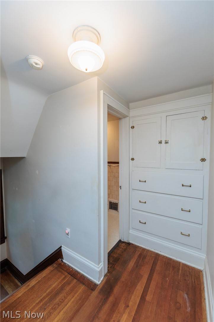 983 Dan Street Akron OH 44310