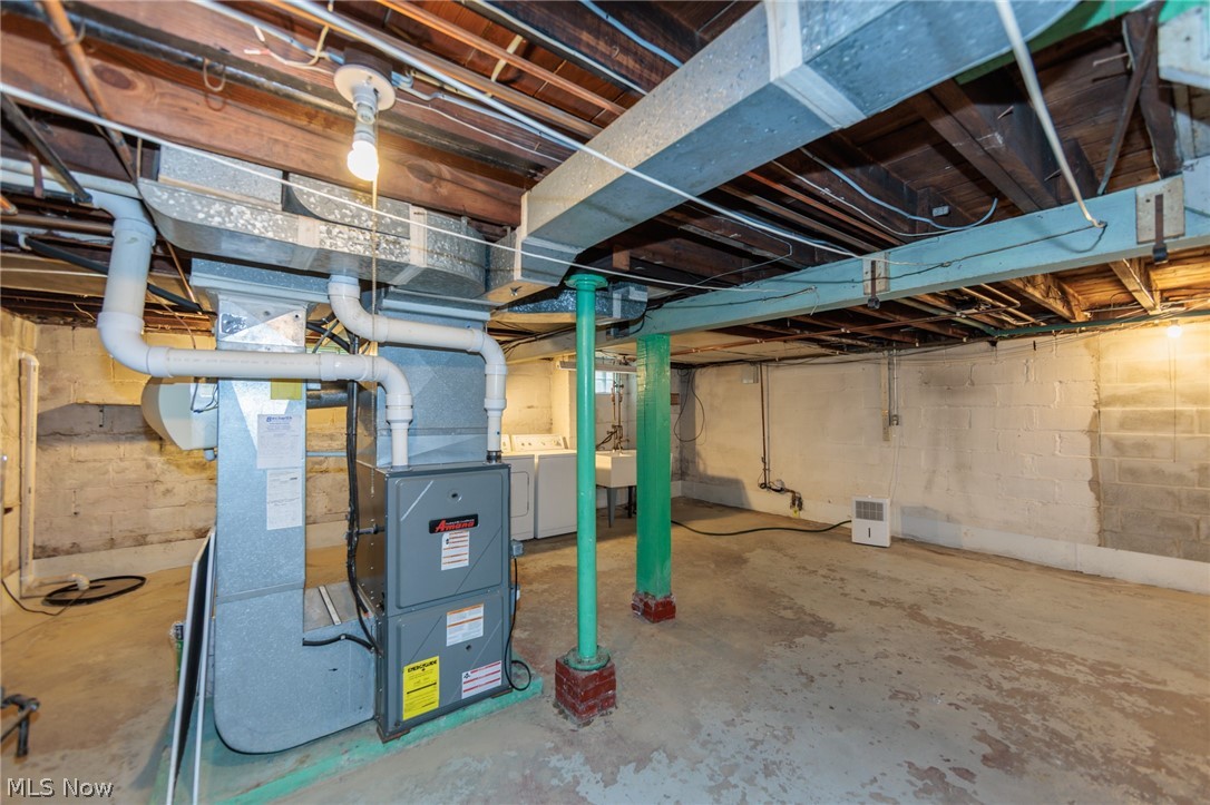 983 Dan Street Akron OH 44310
