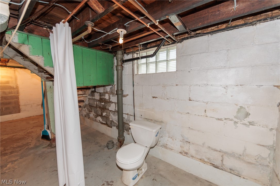 983 Dan Street Akron OH 44310