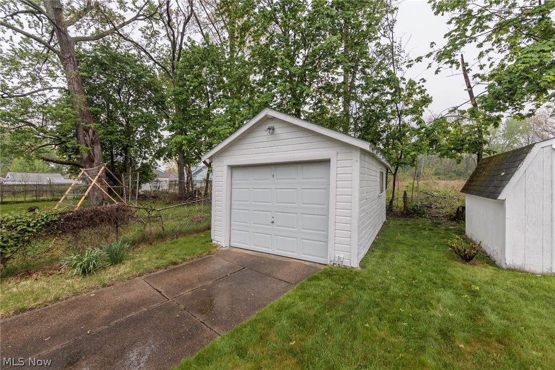 983 Dan Street Akron OH 44310