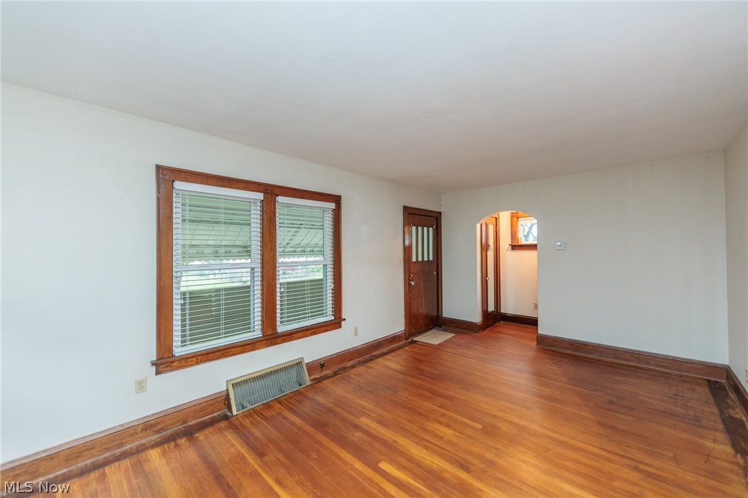 983 Dan Street Akron OH 44310