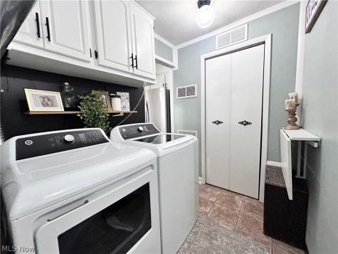 6160 Thistlewood Drive Mentor OH 44060