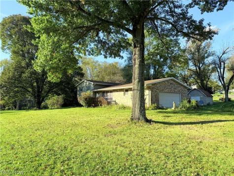 10715 Orrville Street NW Massillon OH 44647