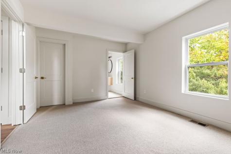 1382 W 59th Street Cleveland OH 44102