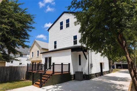 1382 W 59th Street Cleveland OH 44102