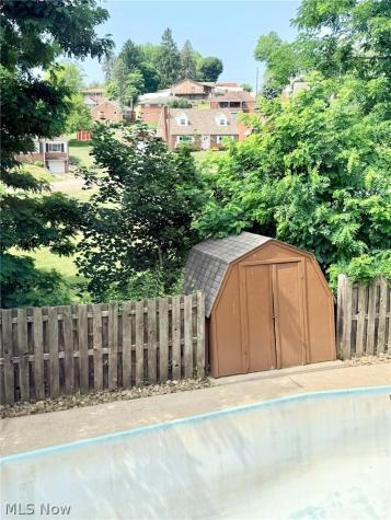 2536 Chestnut Street Steubenville OH 43952