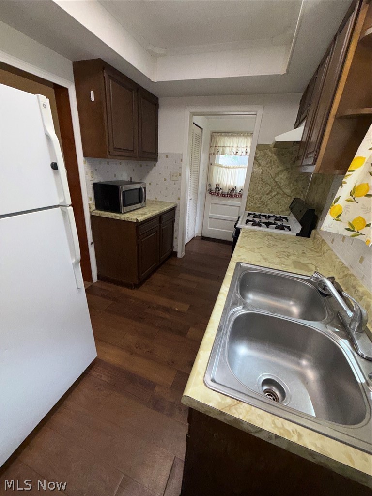 85 Smithsonian Street Girard OH 44420