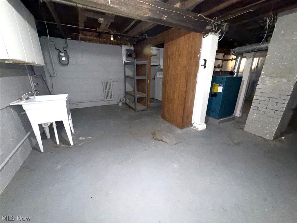 85 Smithsonian Street Girard OH 44420