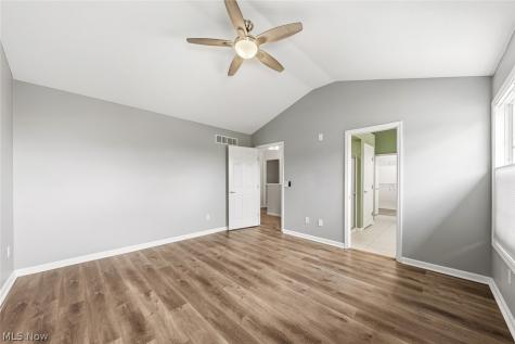 9387 Victoria Lane North Ridgeville OH 44039