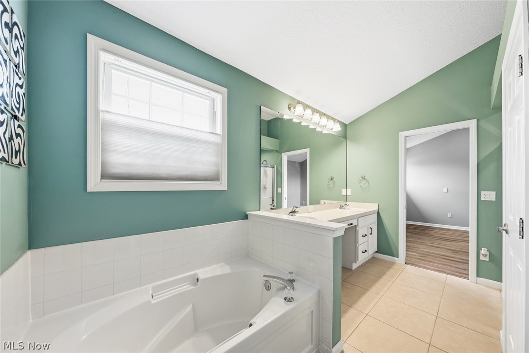 9387 Victoria Lane North Ridgeville OH 44039