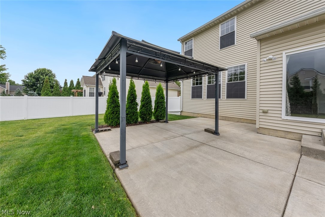 9387 Victoria Lane North Ridgeville OH 44039