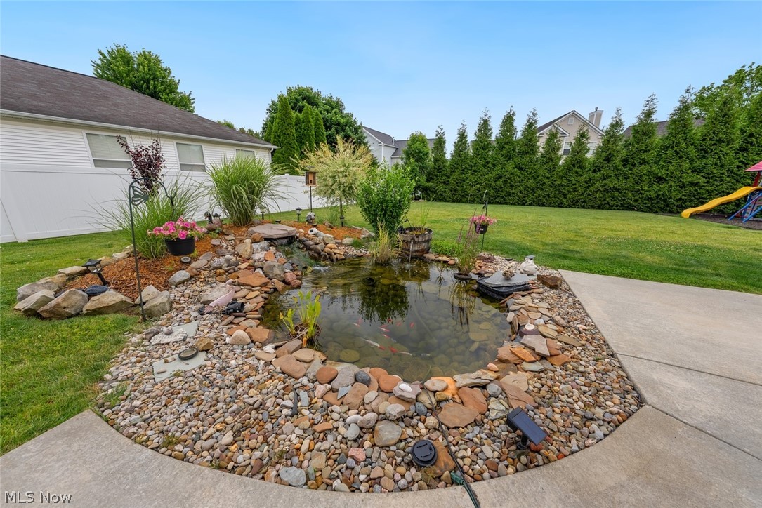 9387 Victoria Lane North Ridgeville OH 44039