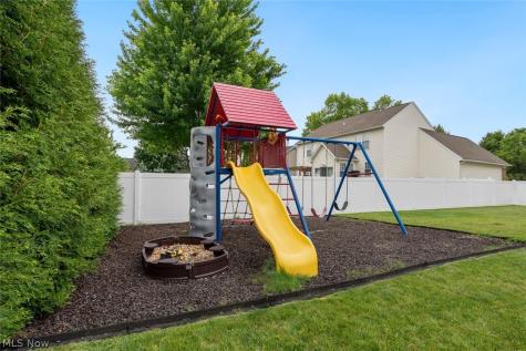 9387 Victoria Lane North Ridgeville OH 44039