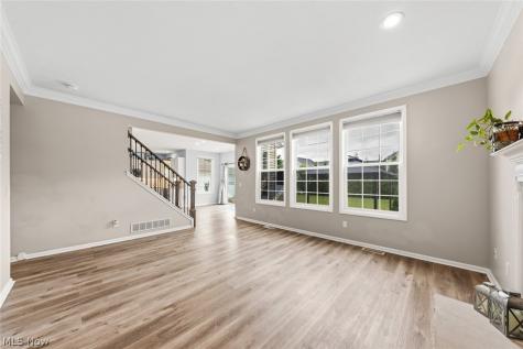 9387 Victoria Lane North Ridgeville OH 44039