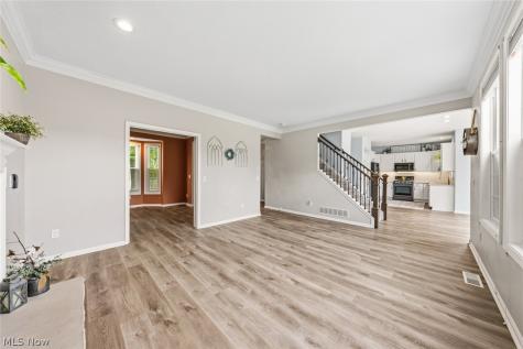 9387 Victoria Lane North Ridgeville OH 44039