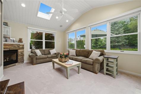 10376 Lake Meadows Drive Strongsville OH 44136