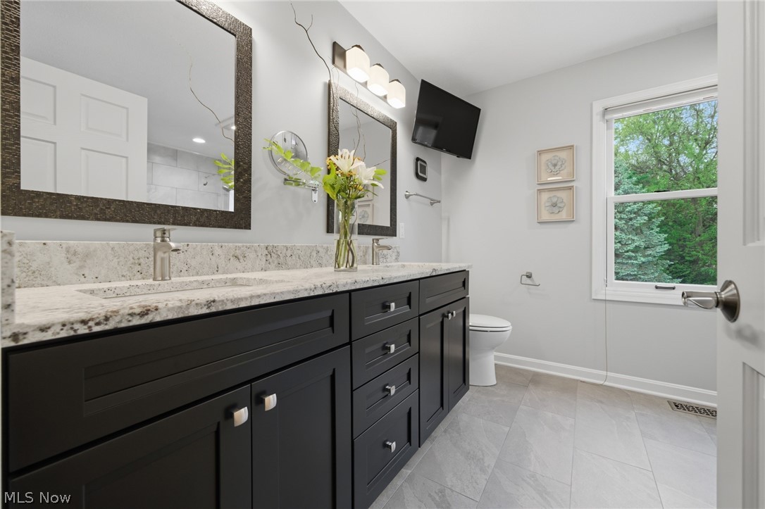 10376 Lake Meadows Drive Strongsville OH 44136