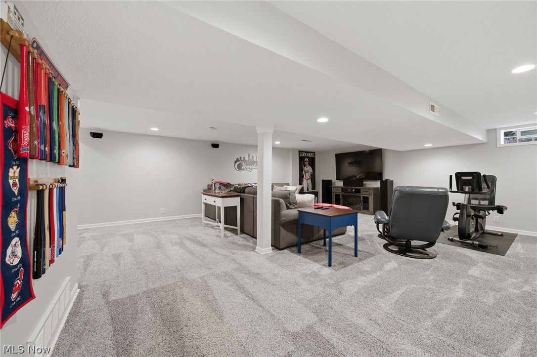 10376 Lake Meadows Drive Strongsville OH 44136