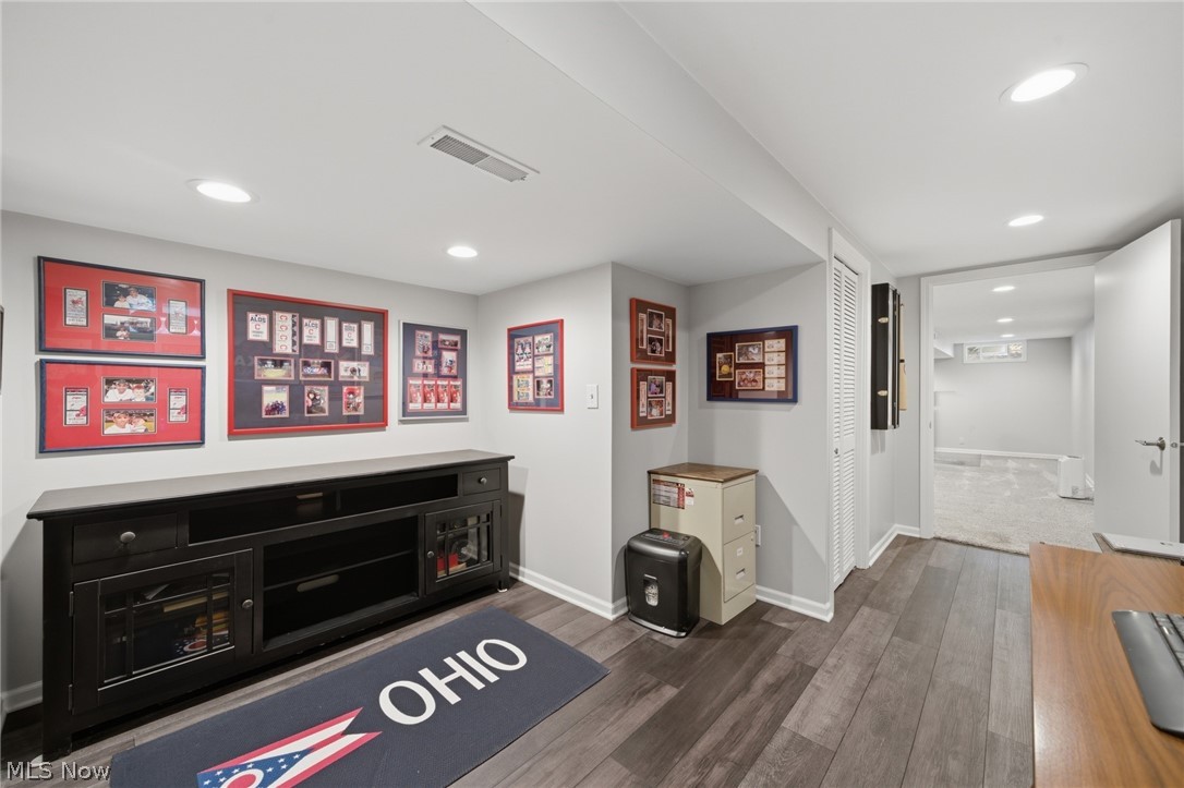 10376 Lake Meadows Drive Strongsville OH 44136
