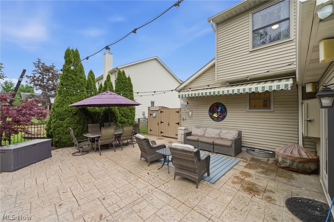 10376 Lake Meadows Drive Strongsville OH 44136