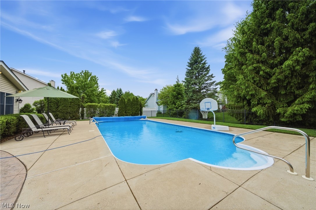 10376 Lake Meadows Drive Strongsville OH 44136