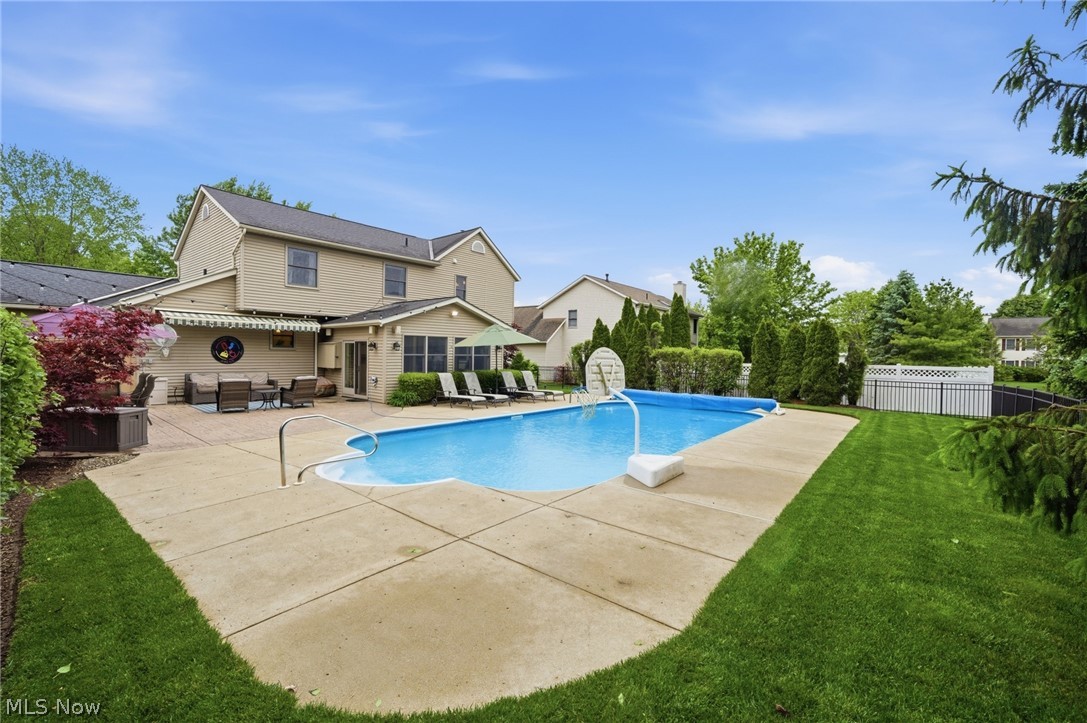 10376 Lake Meadows Drive Strongsville OH 44136