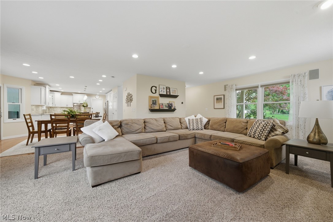 10376 Lake Meadows Drive Strongsville OH 44136