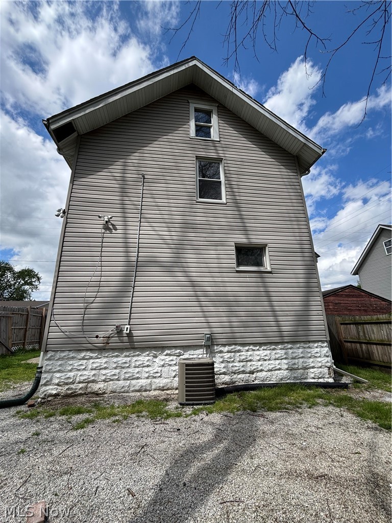 364 Ira Avenue Akron OH 44301