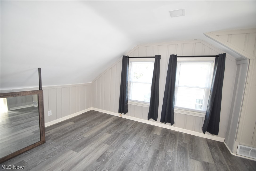 616 Poland Avenue Struthers OH 44471