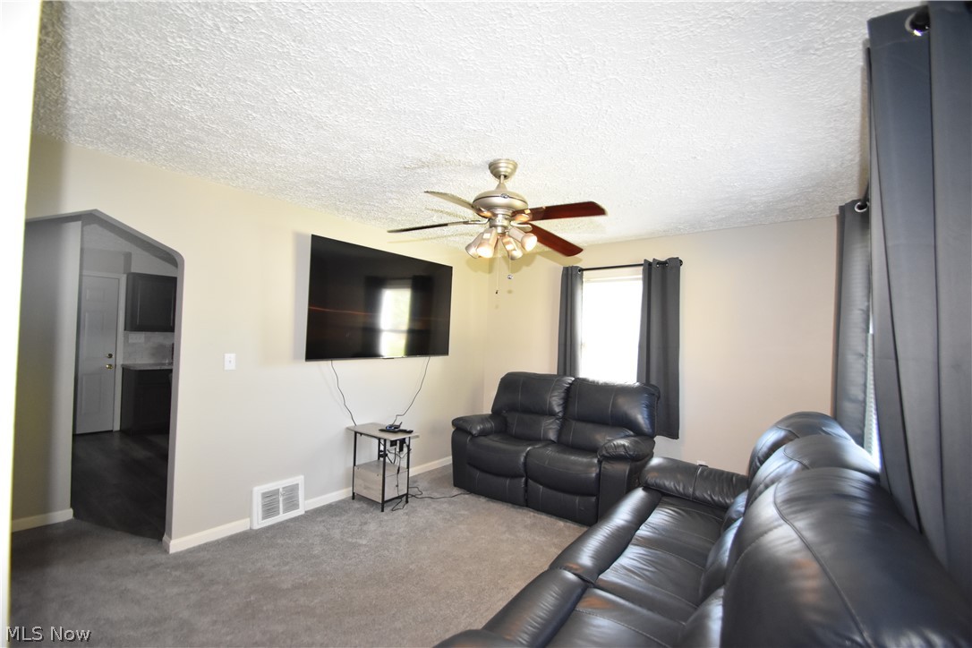 616 Poland Avenue Struthers OH 44471