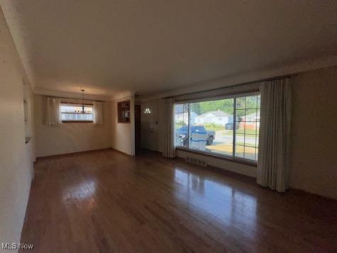 701 E 315th Street Willowick OH 44095