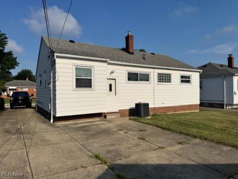 701 E 315th Street Willowick OH 44095