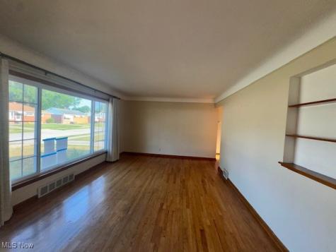701 E 315th Street Willowick OH 44095