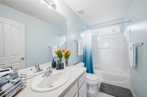 313 Wilmington Drive Broadview Heights OH 44147