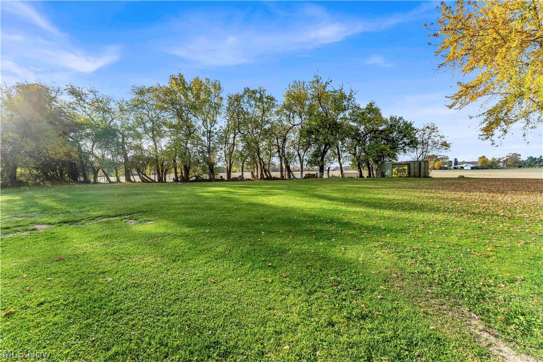 2041 Prospect Road New London OH 44851