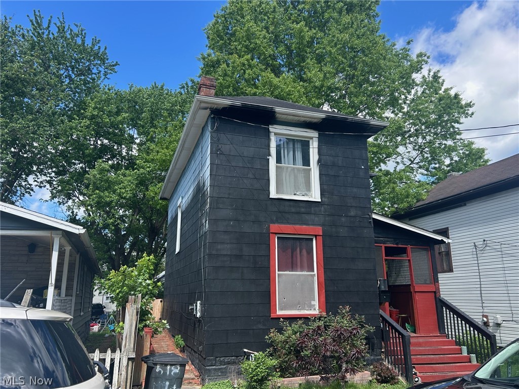 215 Columbia Street Zanesville OH 43701