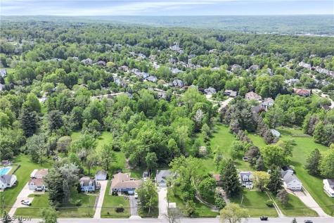 7599 Albion Road North Royalton OH 44133
