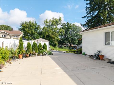 370 Rexford Street Akron OH 44314