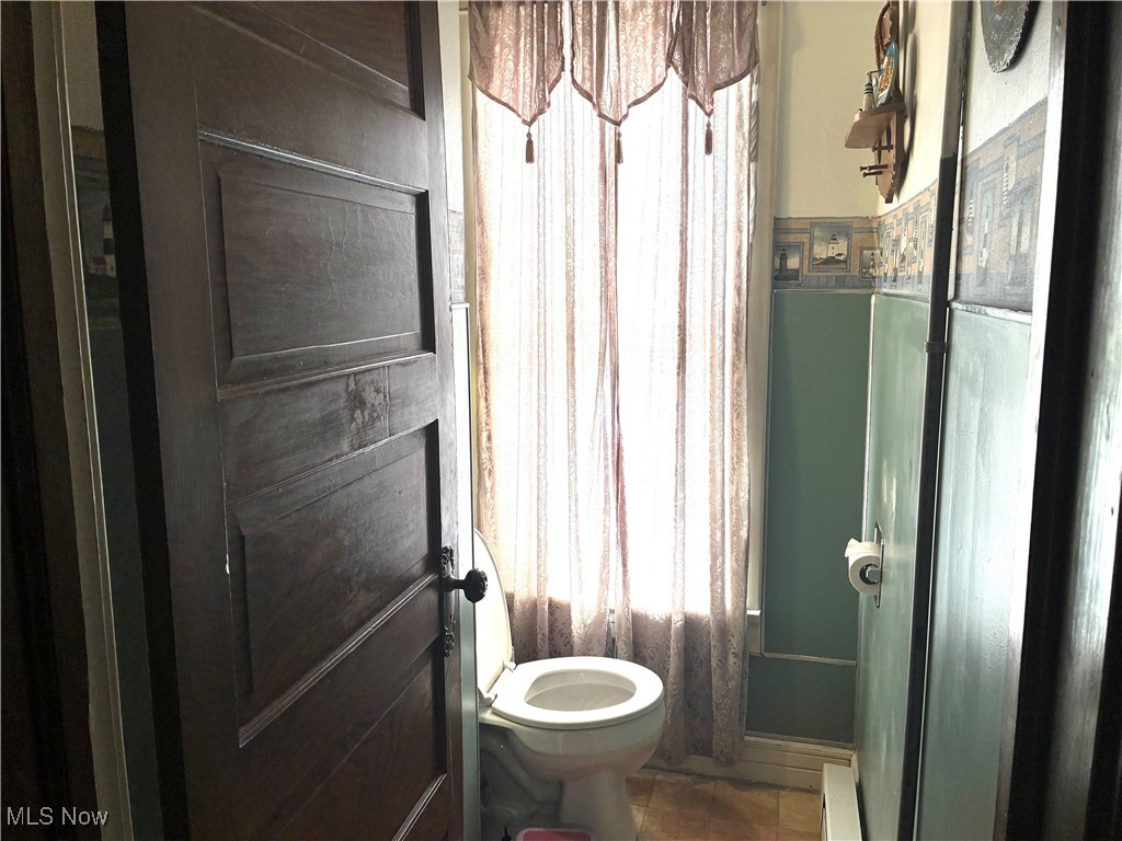 812 Bradshaw East Liverpool OH 43920