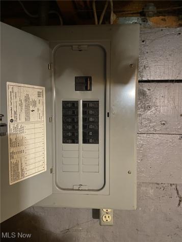 3052 W 47th Street Cleveland OH 44102