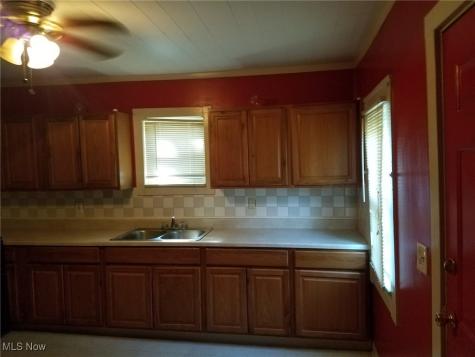 3052 W 47th Street Cleveland OH 44102