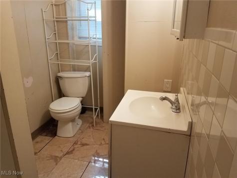 3052 W 47th Street Cleveland OH 44102