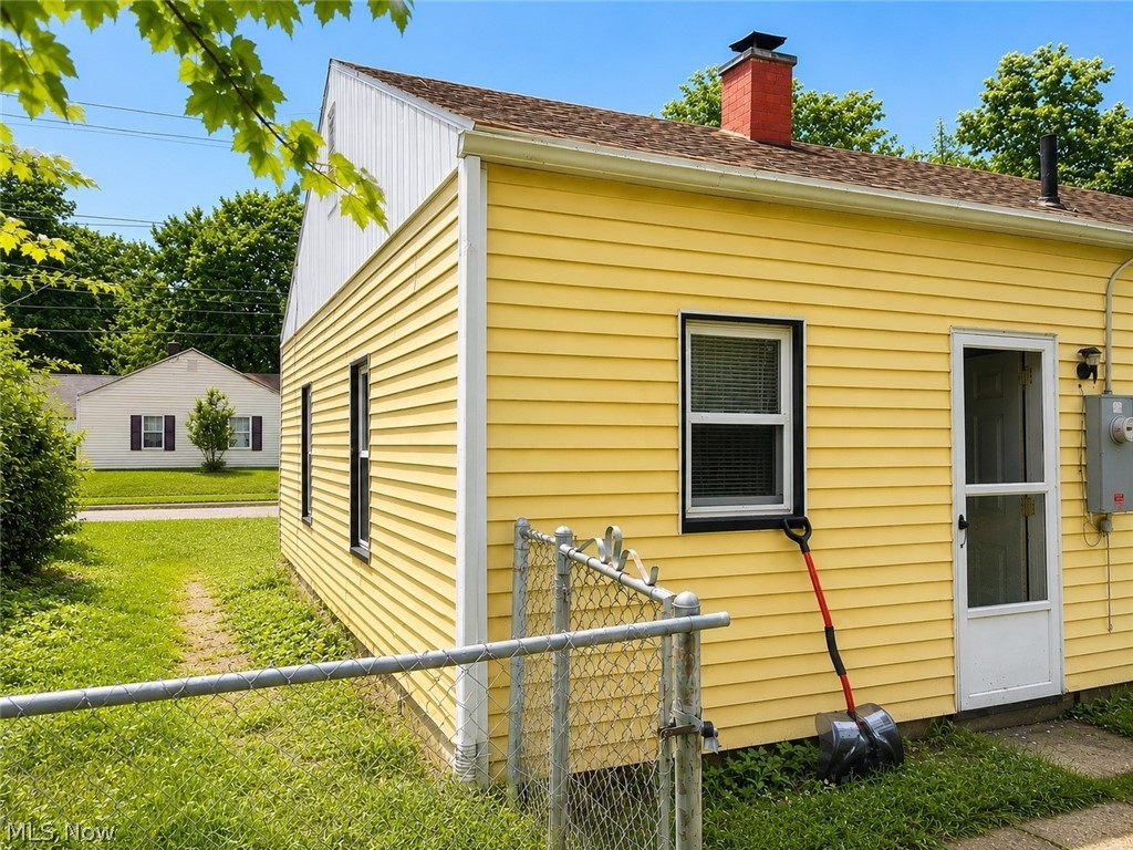 1294 Inman Street Akron OH 44306